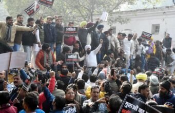 Atishi Row AAP Workers Protest Outside Jalandhar Cantt MLA Pargat Singh’s House After FIR Atishi row AAP protest in Jalandhar
