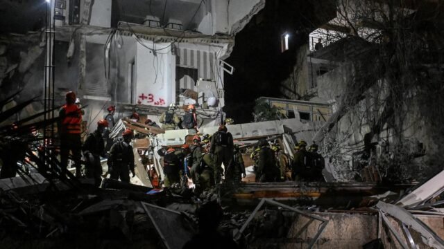 Defiant Iran ramps up attacks after Trump warning Defiant Iran ramps up attacks after Trump warning