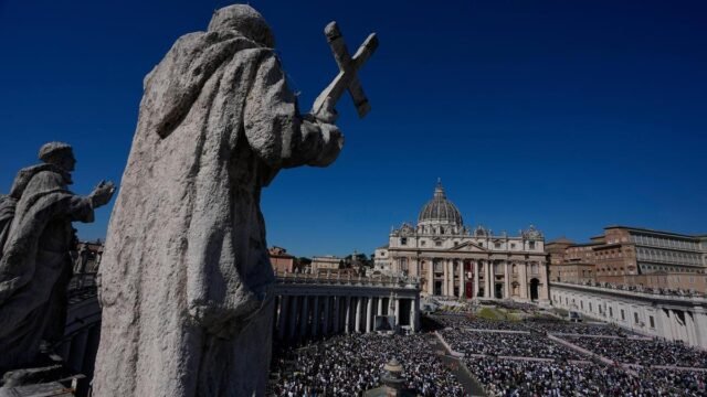 In Pictures | Easter celebrations from around the globe In Pictures | Easter celebrations from around the globe
