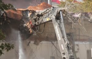 Judge orders halt on White House ballroom construction, ruling leaves Trump seething Judge orders halt on White House ballroom construction, ruling leaves Trump seething