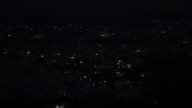 Harmanpreet Kaur's India have been asked to bat (Picture credit: X @BCCIWomen)