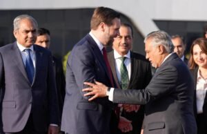 Pakistan to continue facilitating U.S.-Iran talks, says Ishaq Dar; urges ceasefire Pakistan to continue facilitating U.S.-Iran talks, says Ishaq Dar; urges ceasefire