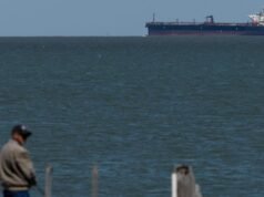 U.S.-sanctioned supertankers enter Gulf despite blockade U.S.-sanctioned supertankers enter Gulf despite blockade