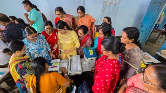 Chennai Super Kings' Khaleel Ahmed, second right, celebrates with teammates the wicket of Kolkata Knight Riders' Sunil Narine during the Indian Premier League cricket match between Chennai Super Kings and Kolkata Knight Riders in Chennai, India, Tuesday, April 14, 2026. (AP Photo)