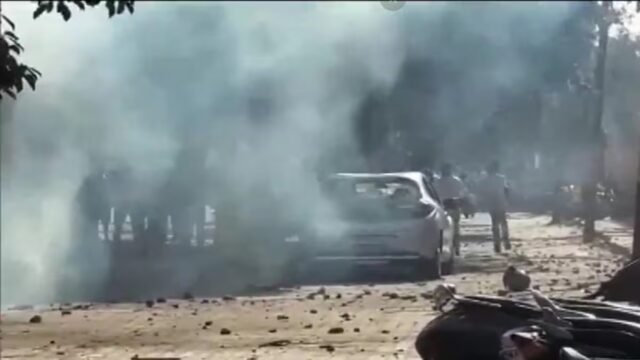 Workers’ Protest Over Pay Hike Turns Violent In Noida; Stones Asha Bhosle funeral live updates: Last rites at Shivaji Park today with full state honours.