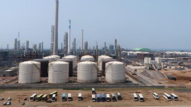 China rejects U.S. sanctions on refineries over Iran oil links