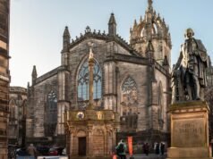 Das Adam Smith Problem: rethinking Smith’s moral and economic worlds Das Adam Smith Problem: rethinking Smith’s moral and economic worlds