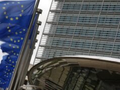 EU weighs extending carbon market to flights beyond Europe EU weighs extending carbon market to flights beyond Europe