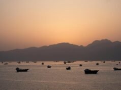 Iran warns of ceasefire violation as U.S. plans to escort Hormuz ships Iran warns of ceasefire violation as U.S. plans to escort Hormuz ships
