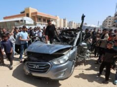 Israeli strikes in Gaza kill three, medics say, testing fragile ceasefire Israeli strikes in Gaza kill three, medics say, testing fragile ceasefire