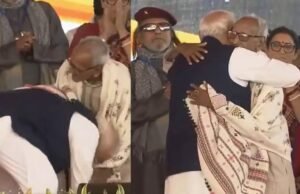 PM Modi Touches Feet Of 98-Year-Old Makhanlal Sarkar In West Bengal. Who Is He? Bangladesh Vs Pakistan 1st Test Day 2 Live (AFP)