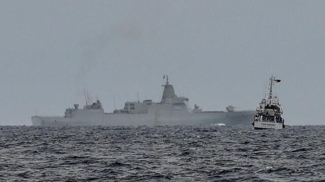 Philippines warns Chinese research ship in disputed waters